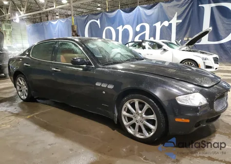 2008 Maserati Quattroporte M139 z USA, uszkodzony, nr VIN ZAMFE39A980033157